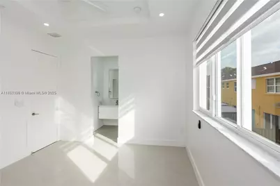 939 NE 42nd Ter, Homestead, FL 33033 - Photo 22