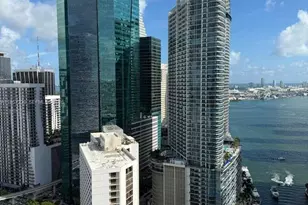 31 SE 5th St, Miami, FL 33131 - Photo 12