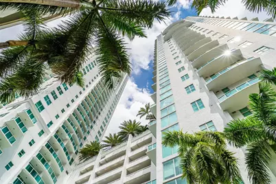 31 SE 5th St #3912, Miami, FL 33131 - Photo 2