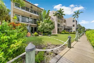 6100 Paradise Point Dr, Palmetto Bay, FL 33157 - Photo 14