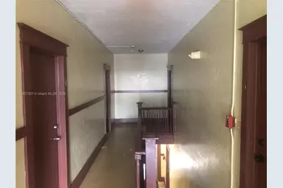 125 NW 7th Ave, Miami, FL 33128 - Photo 8