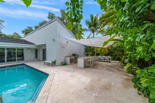 1090 NE 92nd St, Miami Shores, FL 33138 - Photo 30