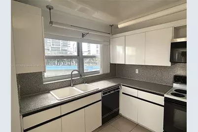 1825 S Ocean Dr #401, Hallandale Beach, FL 33009 - Photo 2