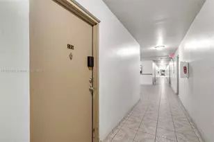 8501 NW 8th St, Miami, FL 33126 - Photo 16