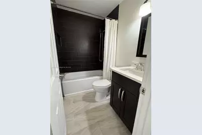 721 NW 47th St, Deerfield Beach, FL 33064 - Photo 18