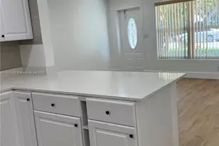 1611 NE 32nd Pl, Pompano Beach, FL 33064 - Photo 4