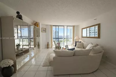 19195 NE 36th Ct #2103, Aventura, FL 33180 - Photo 4