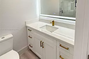 3601 NW 4th St, Miami, FL 33125 - Photo 26