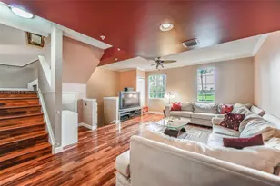 2811 NE 185th St, Aventura, FL 33180 - Photo 6