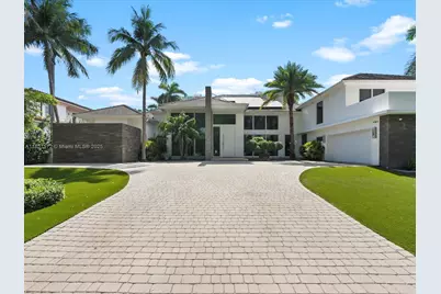 224 S Island, Golden Beach, FL 33160 - Photo 4