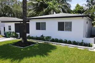 270 NE 162nd St, Miami, FL 33162 - Photo 14
