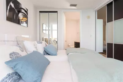 18201 Collins Ave #4208, Sunny Isles Beach, FL 33160 - Photo 18