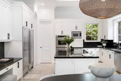 9941 SW 60th Ct, Pinecrest, FL 33156 - Photo 4