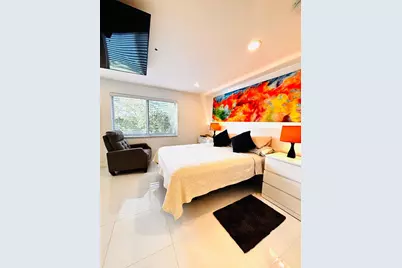 9321 Sunrise Lakes Blvd #305, Sunrise, FL 33322 - Photo 10