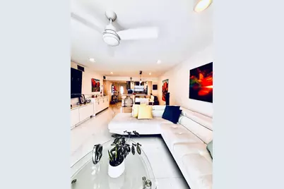 9321 Sunrise Lakes Blvd #305, Sunrise, FL 33322 - Photo 8