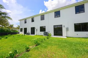 880 SW 1st St, Florida City, FL 33034 - Photo 28