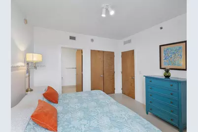 1060 Brickell Ave #3117, Miami, FL 33131 - Photo 18