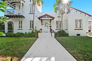 36 Phoenetia Ave, Coral Gables, FL 33134 - Photo 2