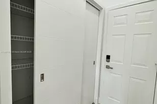 1887 Harbor View Cir, Weston, FL 33327 - Photo 52