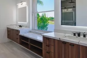 1887 Harbor View Cir, Weston, FL 33327 - Photo 6