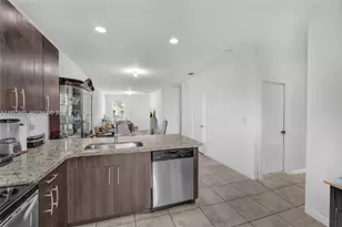 1429 SE 26th Ave, Homestead, FL 33035 - Photo 10