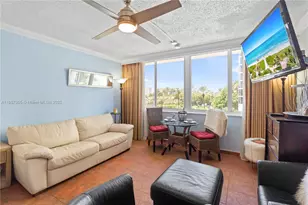 19201 Collins Ave, Sunny Isles Beach, FL 33160 - Photo 4