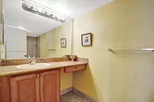 1201 S Ocean Dr, Hollywood, FL 33019 - Photo 34