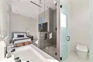 493 Holiday Dr, Hallandale Beach, FL 33009 - Photo 46