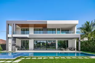 493 Holiday Dr, Hallandale Beach, FL 33009 - Photo 58