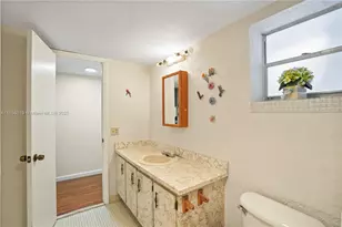 3170 Holiday Springs Blvd, Margate, FL 33063 - Photo 14