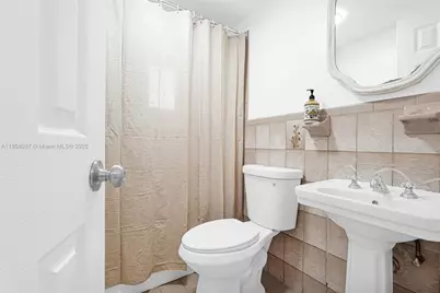 3711 SW 87th Ave, Miami, FL 33165 - Photo 12