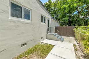 130 NE 169th Terrace, North Miami Beach, FL 33162 - Photo 24