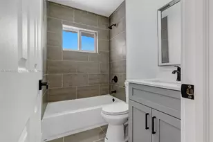 130 NE 169th Terrace, North Miami Beach, FL 33162 - Photo 32