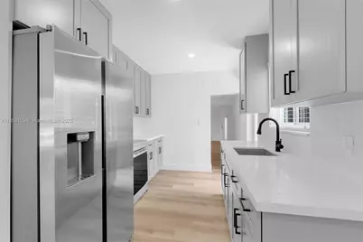 130 NE 169 Ter, North Miami Beach, FL 33162 - Photo 10