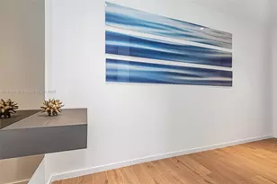 398 NE 5th St, Miami, FL 33132 - Photo 18