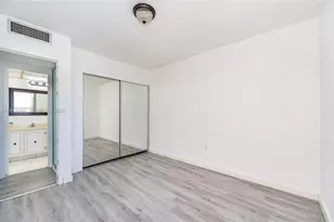 17570 Atlantic Blvd, Sunny Isles Beach, FL 33160 - Photo 16