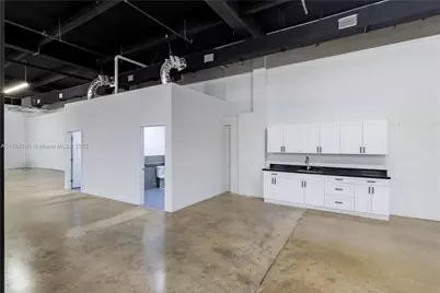 6890 NE 4th Ct, Miami, FL 33138 - Photo 12