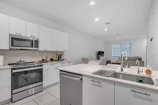 4450 NW 83rd Pkwy, Doral, FL 33166 - Photo 12