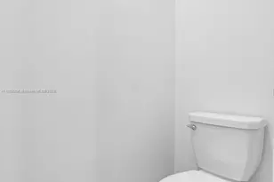 4450 NW 83rd Pkwy, Doral, FL 33166 - Photo 20