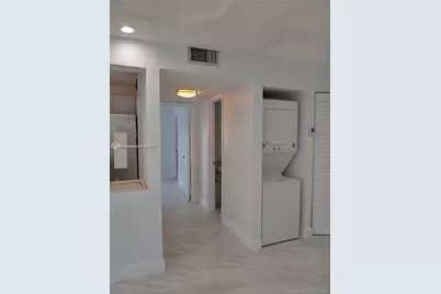 6424 Collins Ave #A-404, Miami Beach, FL 33141 - Photo 18