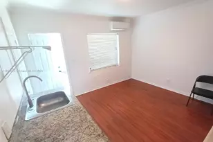 919 N 19th Ave, Hollywood, FL 33020 - Photo 1