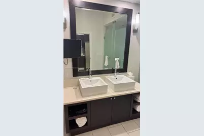 5300 NW 87th Ave #914, Doral, FL 33178 - Photo 8