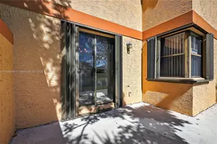 1042 SW 113th Terrace, Pembroke Pines, FL 33025 - Photo 24