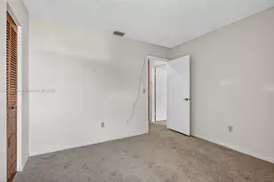 1042 SW 113th Terrace, Pembroke Pines, FL 33025 - Photo 10