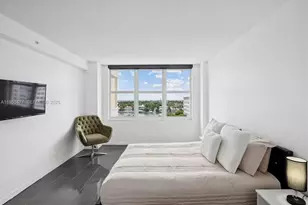 5601 Collins Ave, Miami Beach, FL 33140 - Photo 14