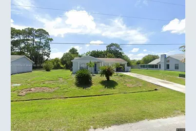 2212 SE Wald St, Port Saint Lucie, FL 34984 - Photo 2