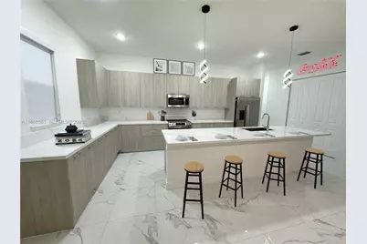 12239 SW 43rd St, Davie, FL 33330 - Photo 8