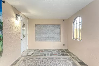 921 N 31st Ct, Hollywood, FL 33021 - Photo 14