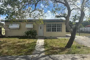 7820 NW 175th St, Hialeah, FL 33015 - Photo 1