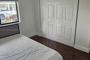 343 Fairway Cir, Weston, FL 33326 - Photo 16